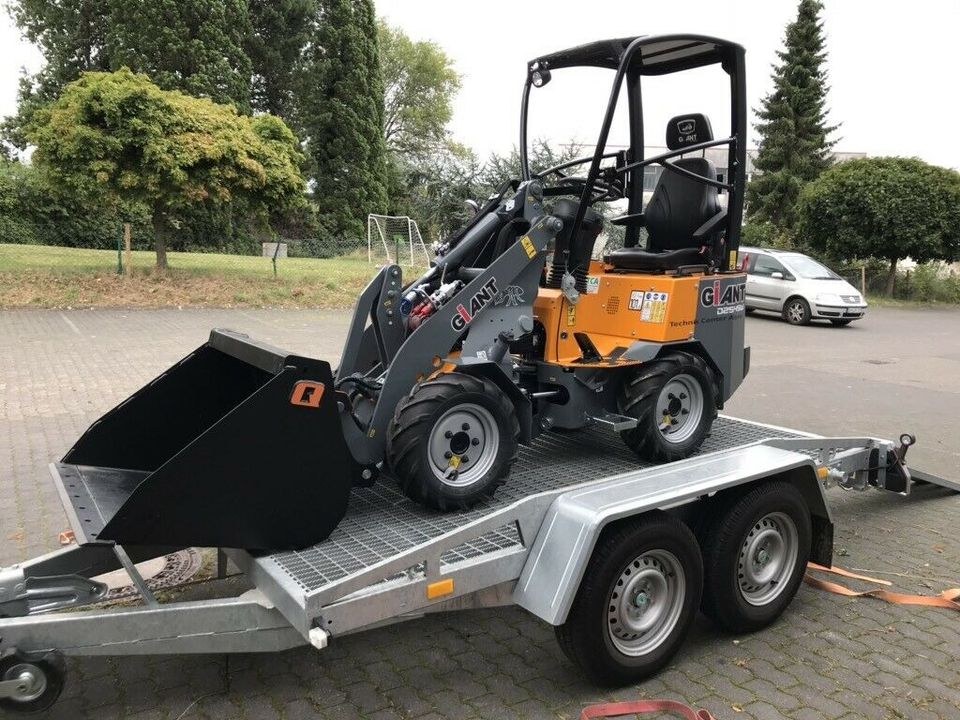 Radlader Hoflader Tag mieten bei SW-Indutec – für Schüttgut & Paletten – 3
