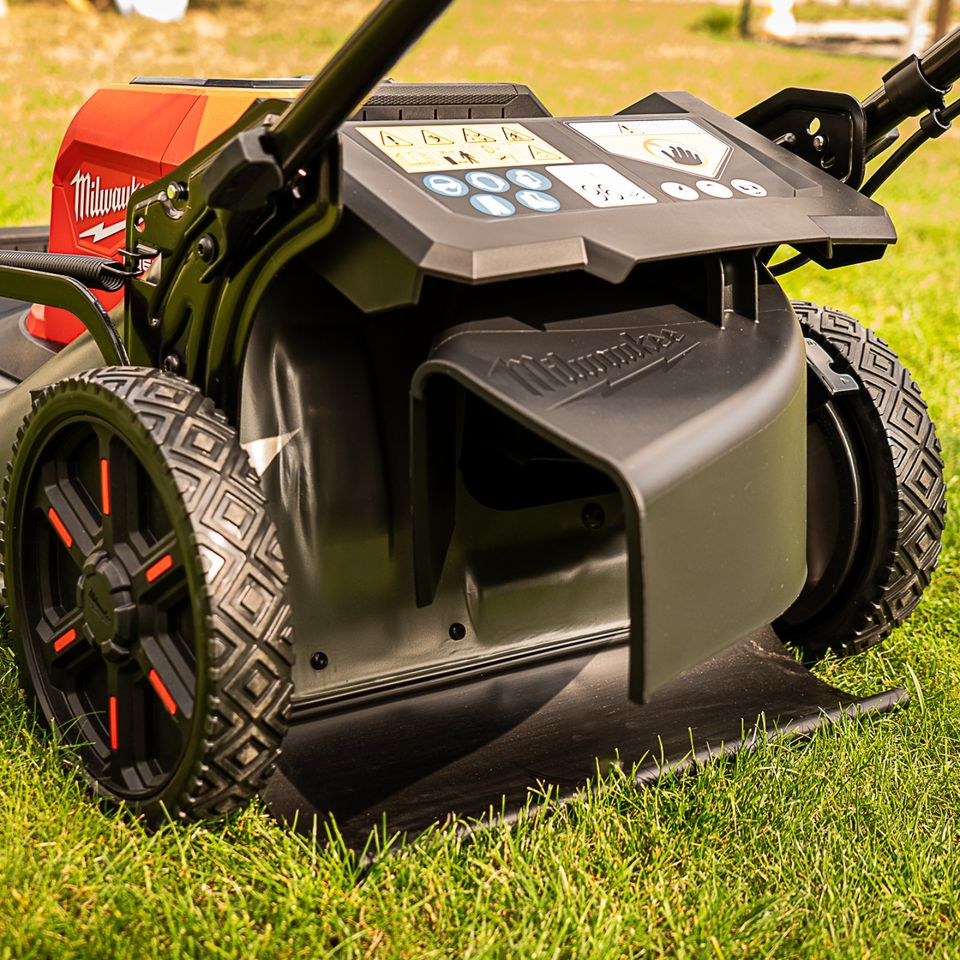 Akku Rasenmäher 53 cm mieten in Gersthofen – für Garten & Grundstück – 2