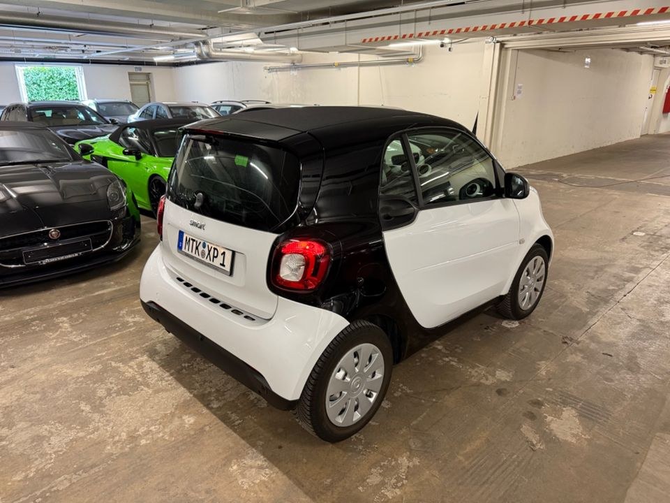 Smart fortwo Automatik Mietwagen Auto Abo mieten bei Tari Automobile – 3