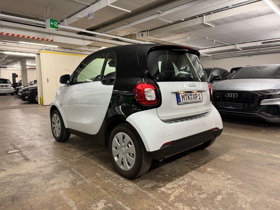 Smart fortwo Automatik Mietwagen Auto Abo mieten bei Tari Automobile