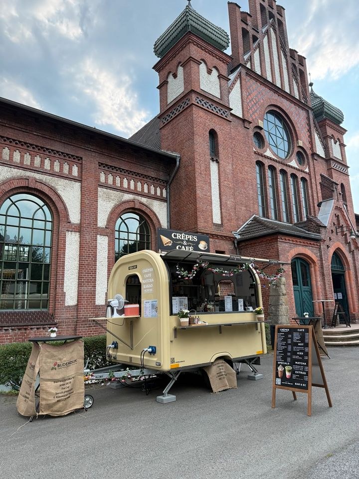 Foodtruck Firmenfeier Kaffee Imbisswagen Crepes mieten bei TH Media