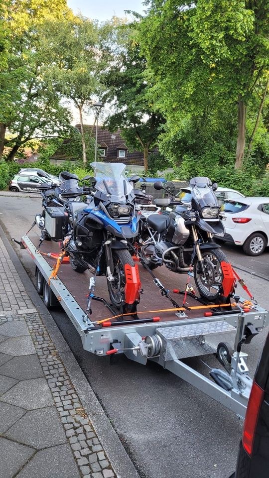 Motorradanhänger mieten bei TH Media – für den Motorradtransport
