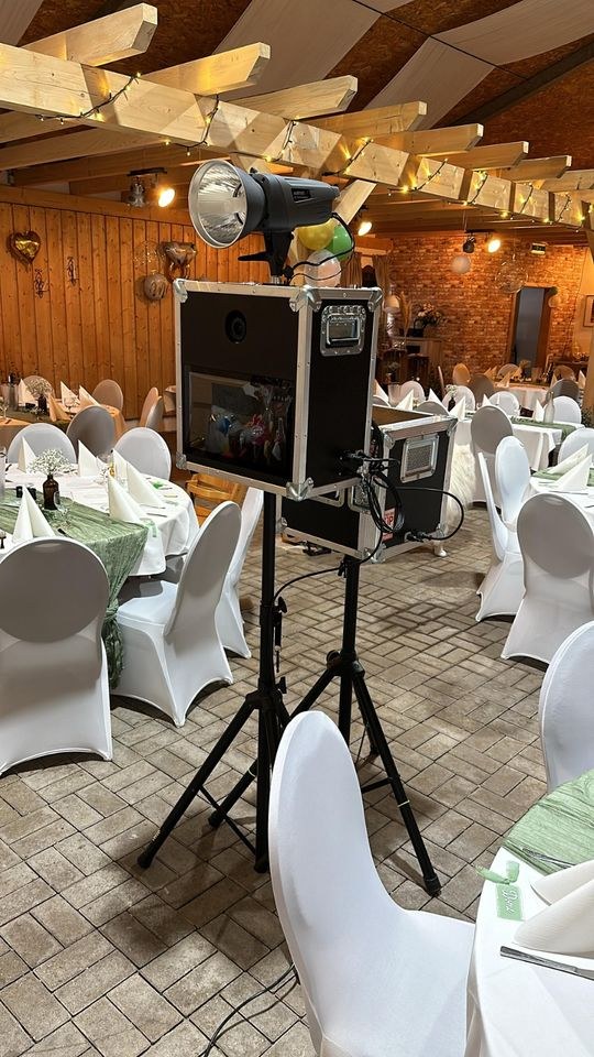 Fotobox 700 Fotos mieten bei TH Media – das Highlight auf jeder Feier