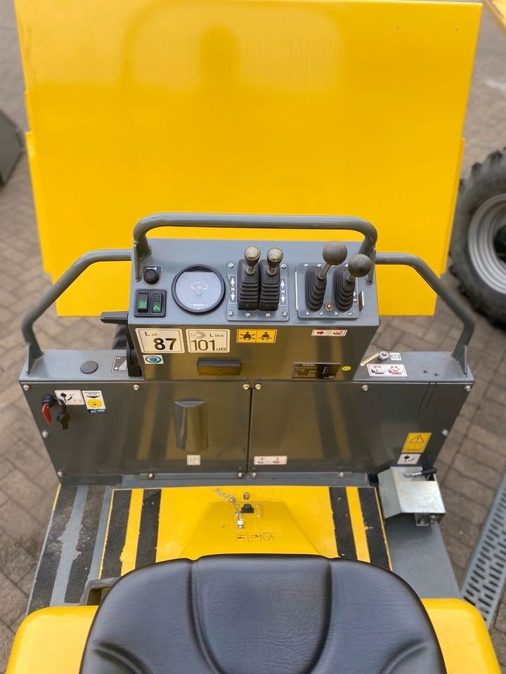 Wacker Neuson DT15 Dumper stark kompakt mieten in Kamp-Lintfort – 2