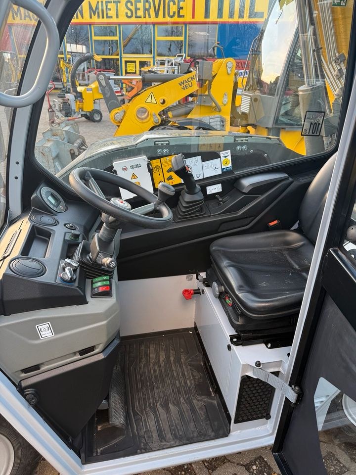 Wacker Neuson TH412 Teleskoplader kompakt mieten in Kamp-Lintfort – 3