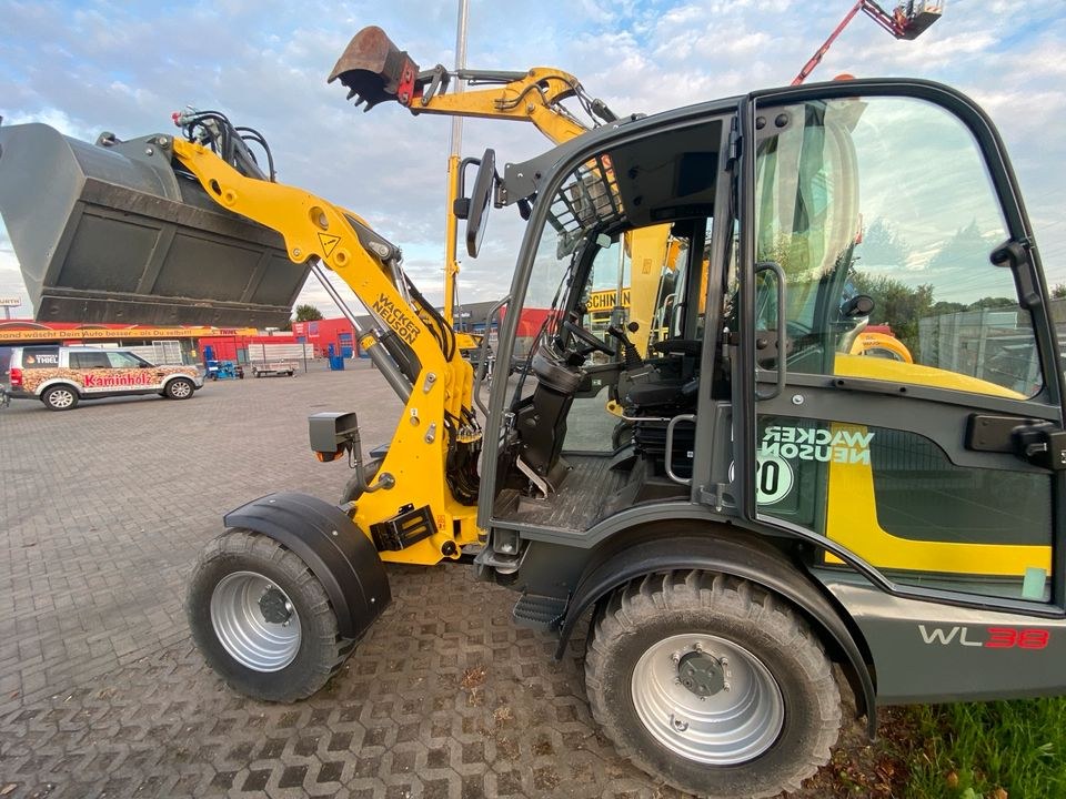 Wacker Neuson WL38 Radlader kompakt mieten in Kamp-Lintfort – 3