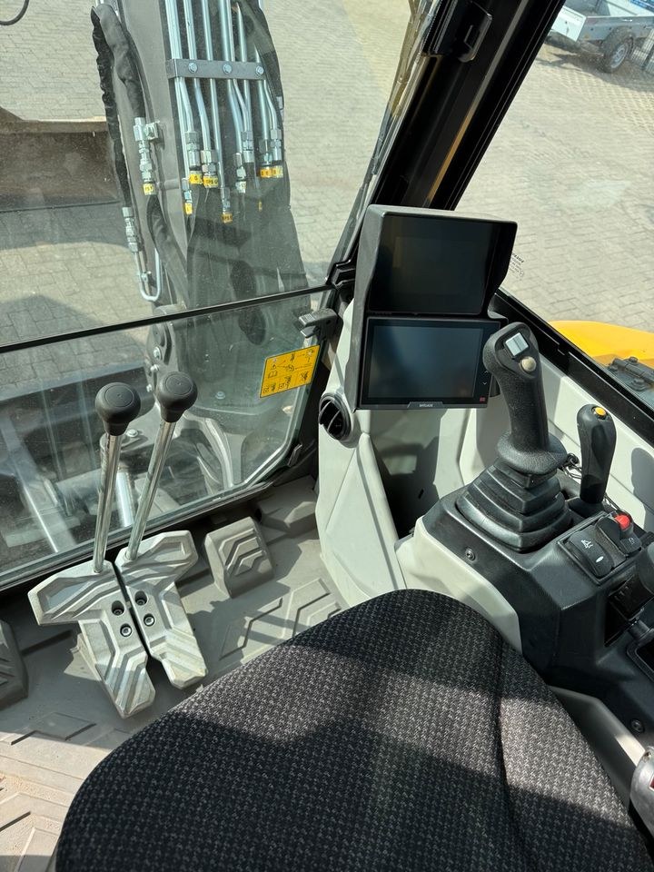 Volvo ECR58 Kompaktbagger Tiltrotator Gewerbe mieten in Kamp-Lintfort – 3