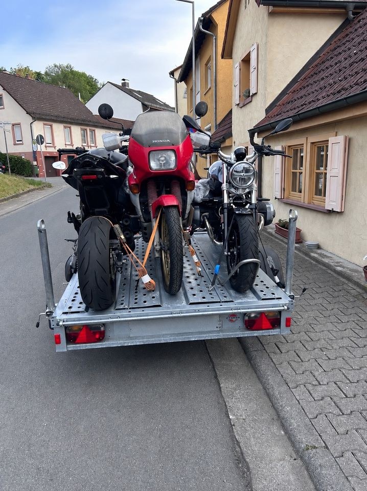 Motorrad Anhänger 3 Motorräder Transport 100kmh mieten in Illertissen – 2