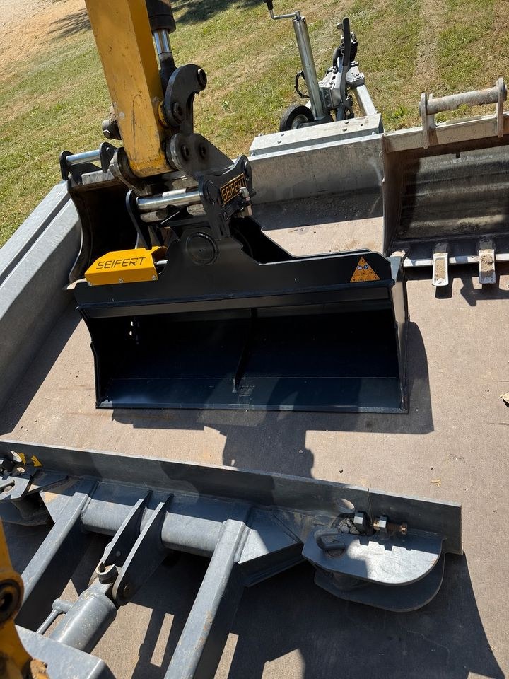 Minibagger Bagger XCMG XE20E 2t mieten in Illertissen – 3