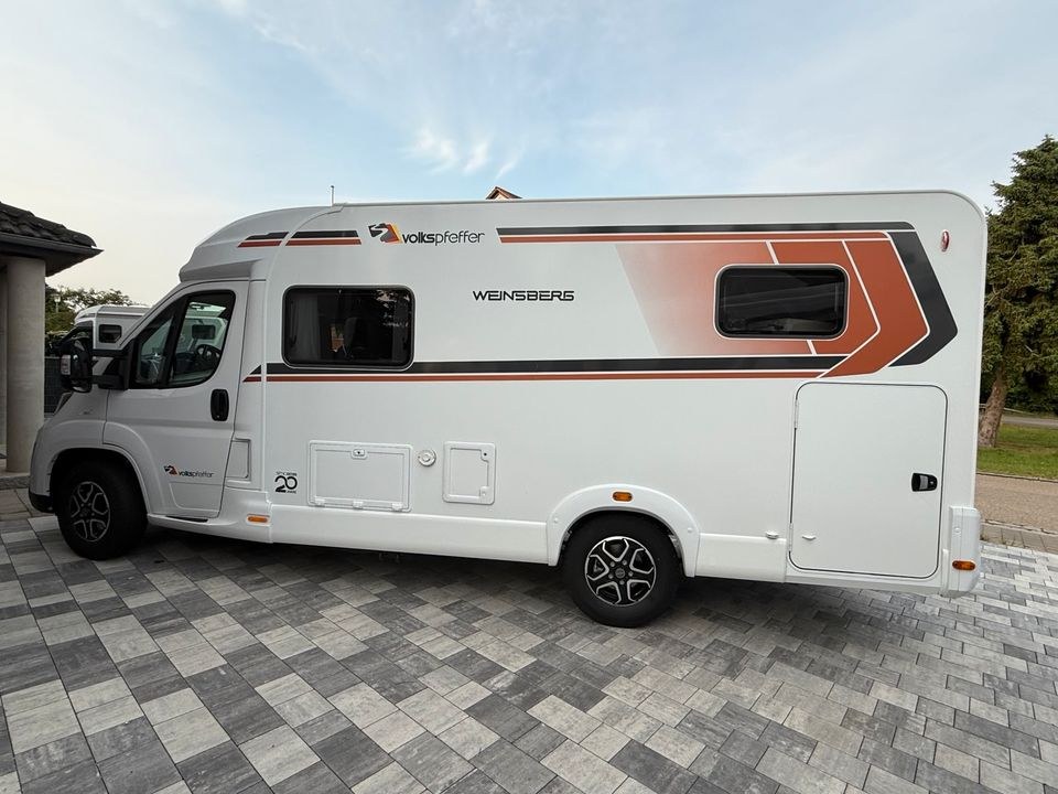 Wohnmobil 2 Personen Hundebox Klima Autom mieten in Wassertrüdingen