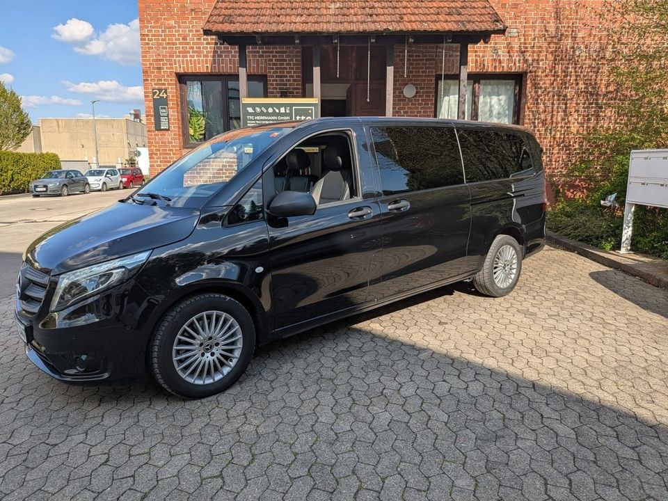 Vito 9 Sitzer Mercedes Automatik schwarz Allrad mieten in Laichingen – 2