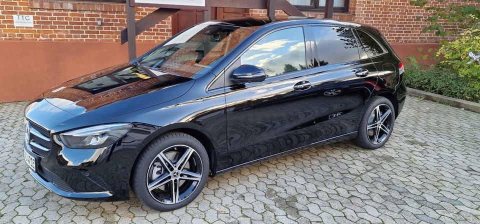 PKW Mercedes Premium Fahrzeuge Ulm AKlasse mieten in Laichingen – 4