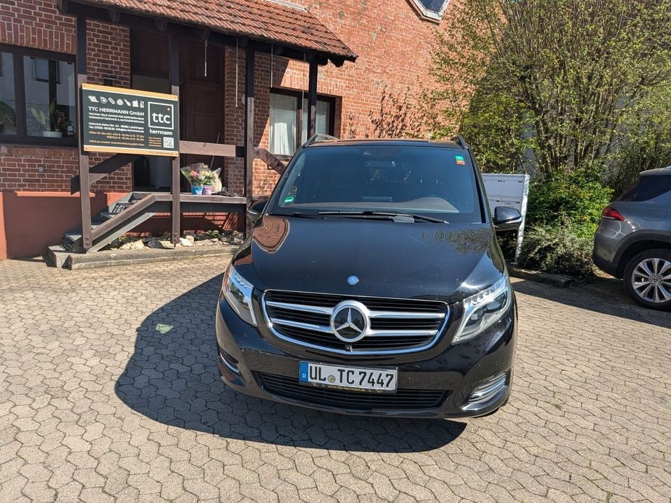 7 Sitzer Mercedes Benz V Klasse Allrad Automatik mieten in Laichingen – 2