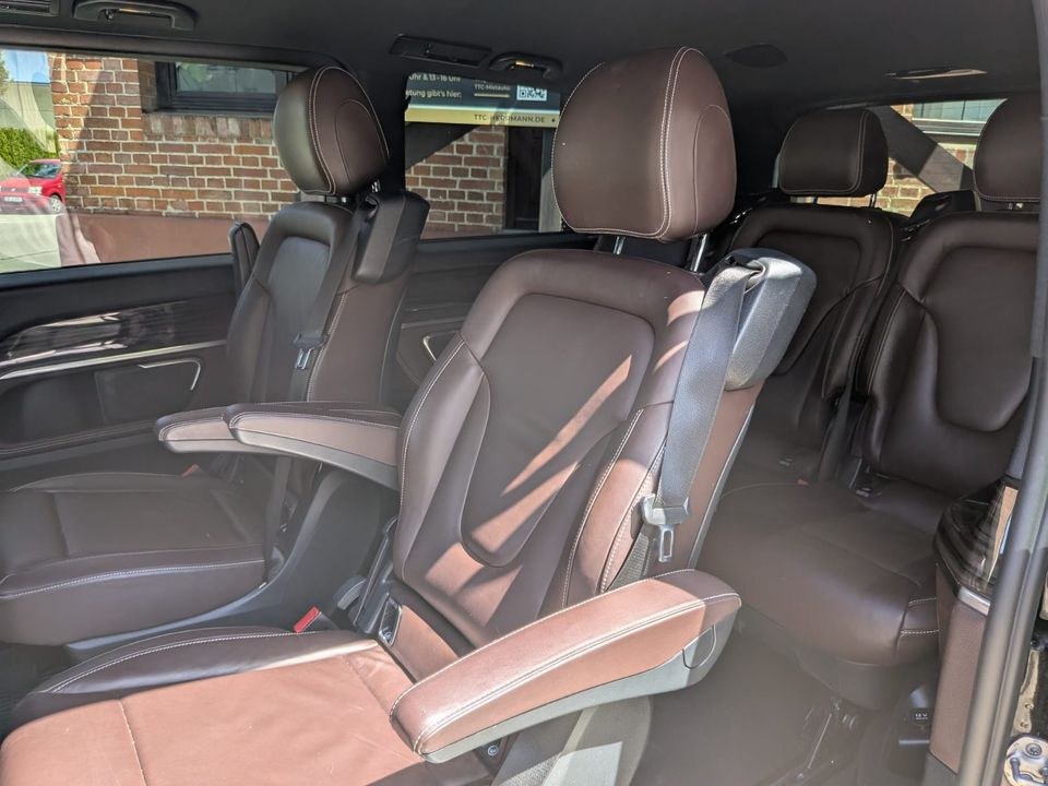 V Klasse Premium Fahrzeug Mercedes Benz 7 Plätze mieten in Laichingen – 4