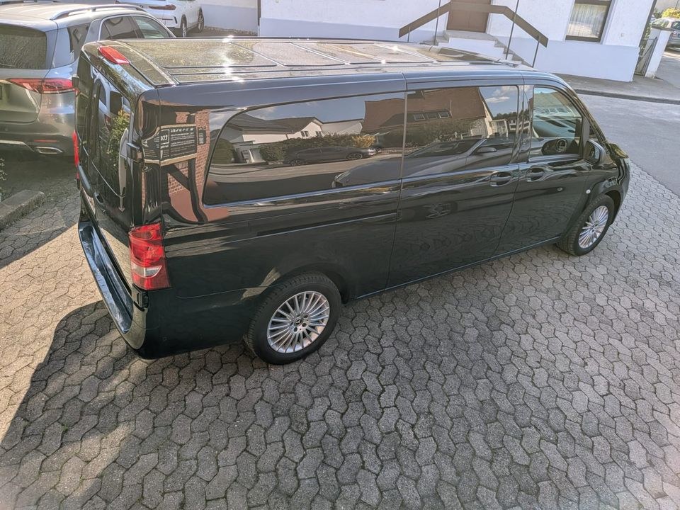 Vito 9 Sitzer Mercedes Automatik schwarz Allrad mieten in Laichingen – 3
