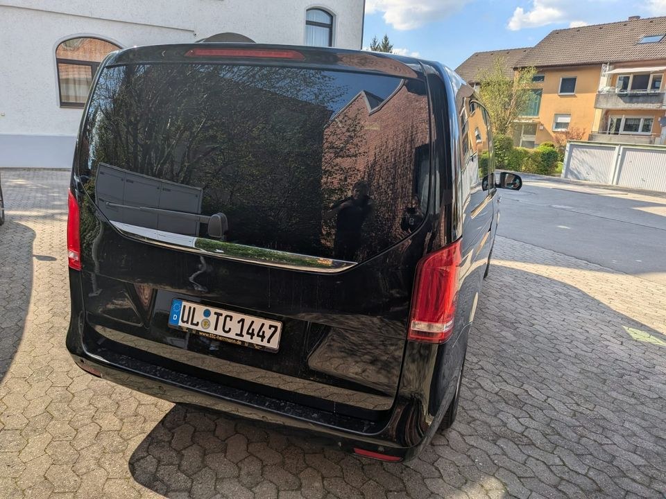 V Klasse 8 Sitzer Allrad Automatik Minivan mieten in Laichingen – 3