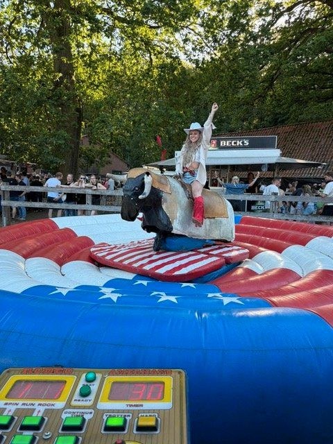 Bullenreiten Rodeo Simulator mieten in Weyhe – für Kinderfest & Feier – 2