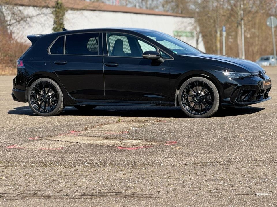 Golf 8 R _AKRAPOVIC_ inkl 3000 KM Monat Auto Abo mieten bei Vabro – 4