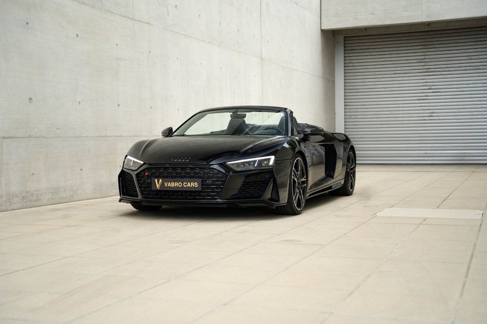Audi R8 Spyder Perfomance mieten bei Vabro – Fahrspaß auf Zeit