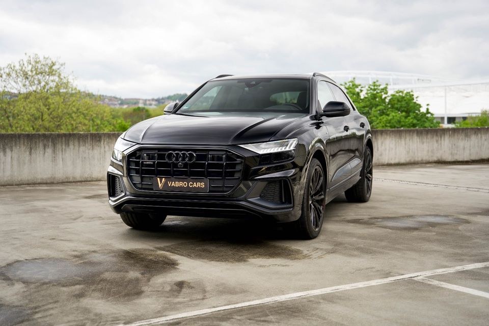 Audi Q8 50TDI Competition Plus mieten bei Vabro – Fahrspaß auf Zeit