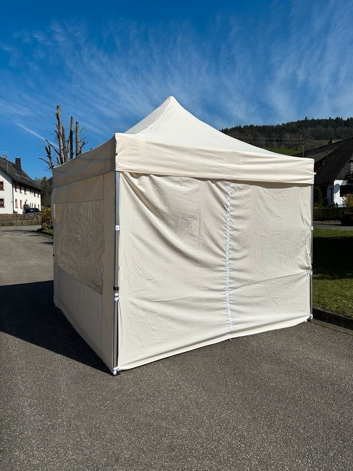 Zelt 3 x Faltpavillon Partyzelt Gartenzelt mieten in Kirchzarten – 2