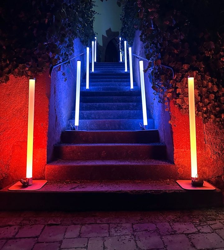 Ape Labs Apecoin Tube Effektlicht LED mieten in Kirchzarten