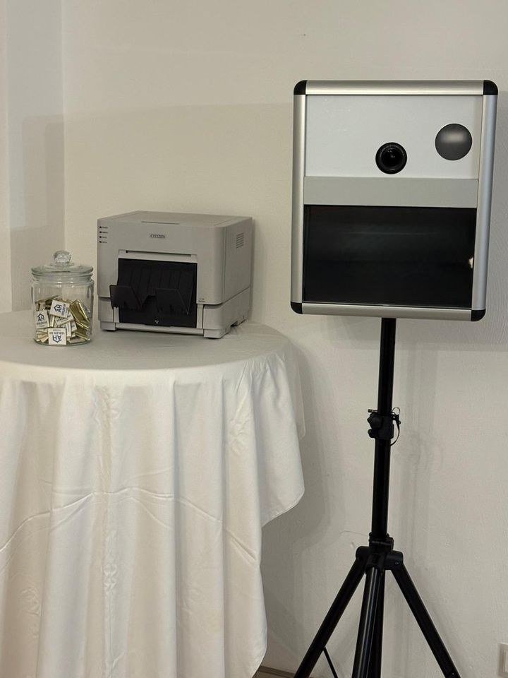 Fotobox Fotobooth ohne Drucker mieten bei Verleih AH