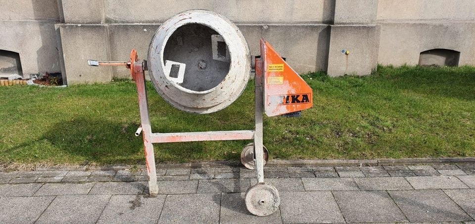 Betonmischer Zementmischer Speißmaschine mieten in Herten