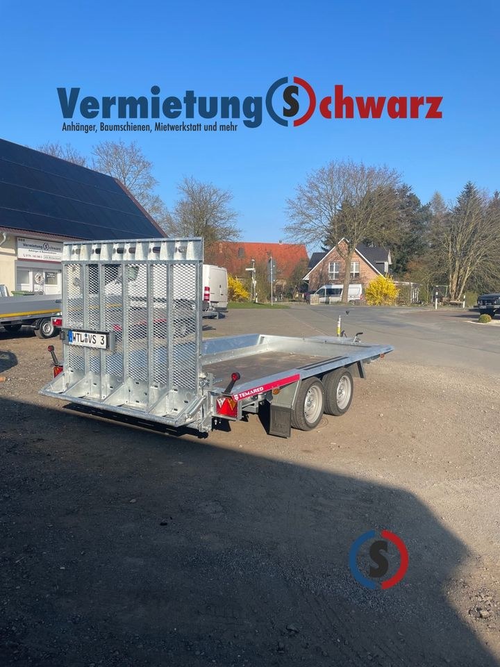 Baumaschinentransporter 3,5 To Anhänger mieten bei Vermietung Schwarz