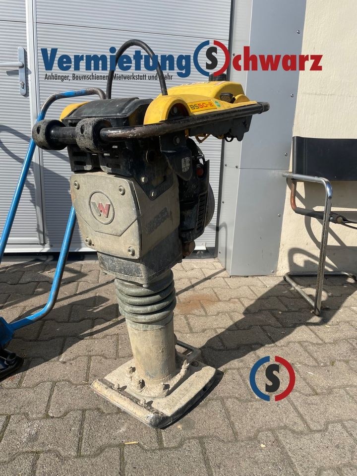 Rüttelplatte 63 kg 270 Stampfer mieten bei Vermietung Schwarz – 4