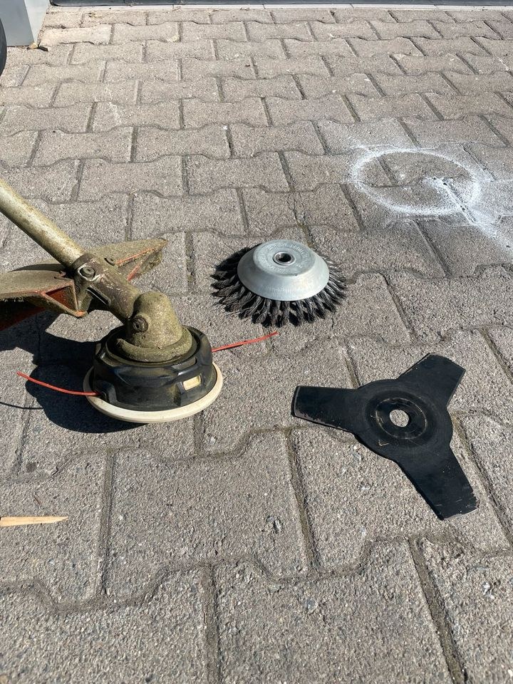 Motorsense Freischneider Stihl mieten bei Vermietung Schwarz – 3