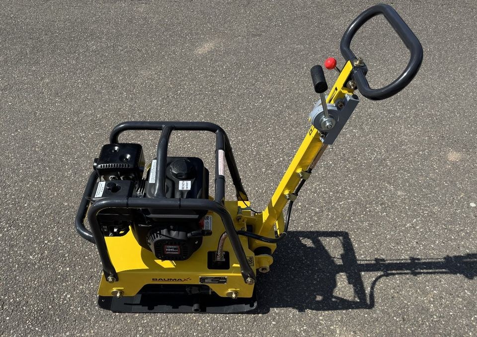 Baumax 135kg Rüttelplatte Verdichter Rüttler mieten