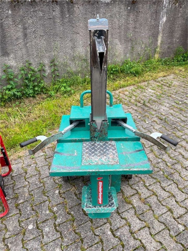 8 Tonnen Holzspalter Meterholz mieten bei Vermietungen jeglicher Art – 2