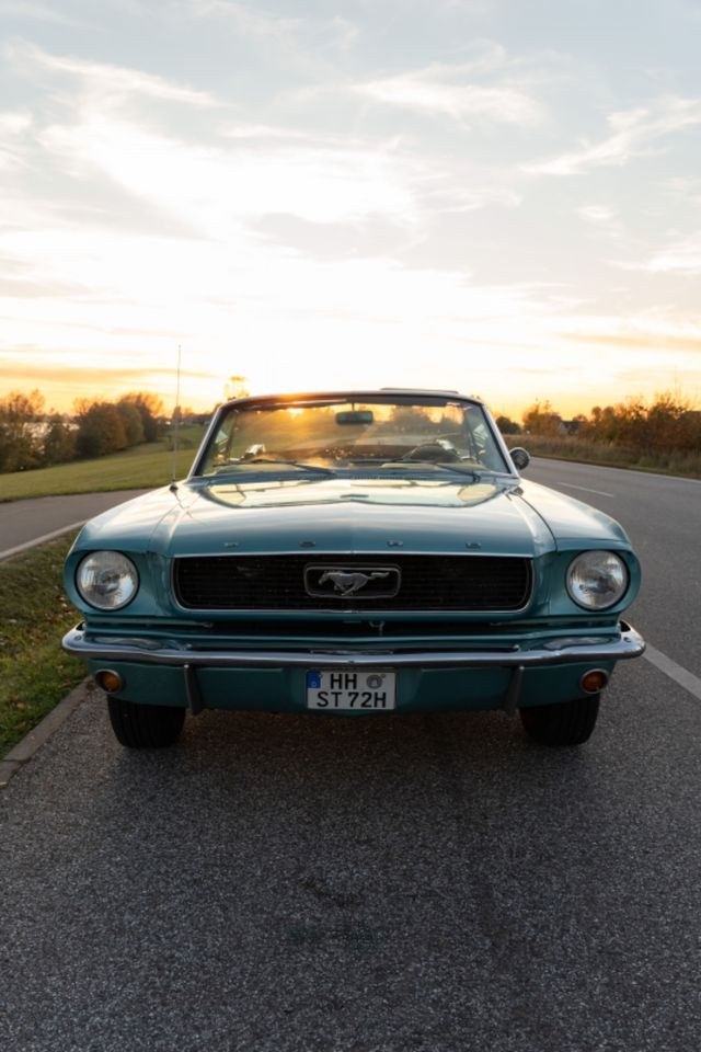Ford Mustang Cabrio Oldtimer mieten bei Vibedrive – 3