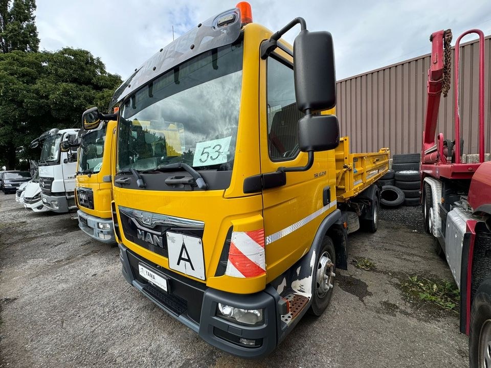 LKW 12t Kipper Dreiseitenkipper mieten bei VTW Projekentwicklung – 2