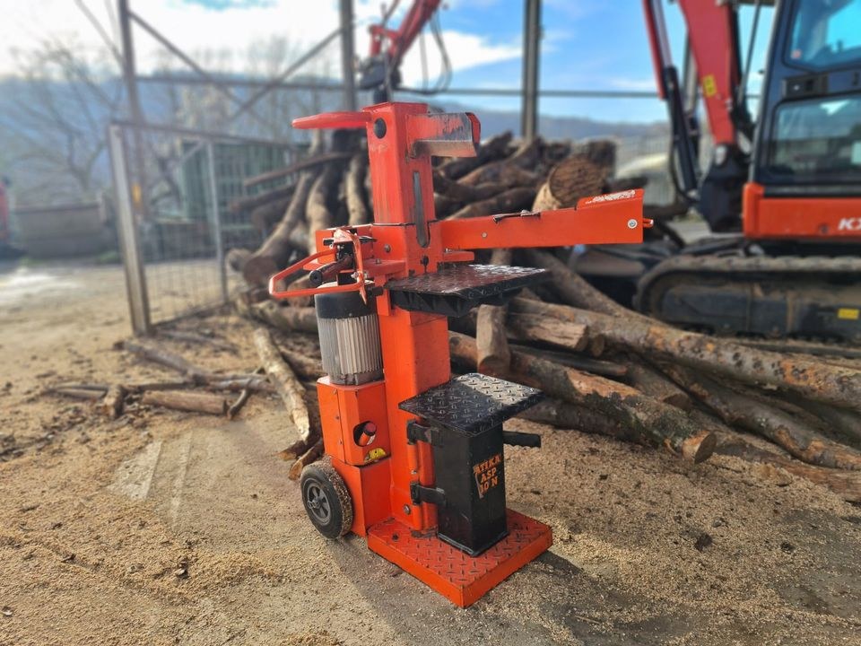 Holzspalter Brennholz spalten max 10 Tonnen 130 mieten in Weilmünster