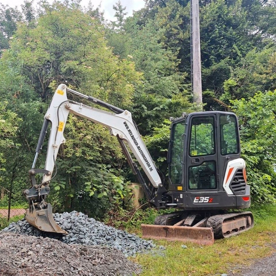 3,5 t Minibagger Kurzheck Bobcat E35z 1 Monat mieten in Weilmünster – 2