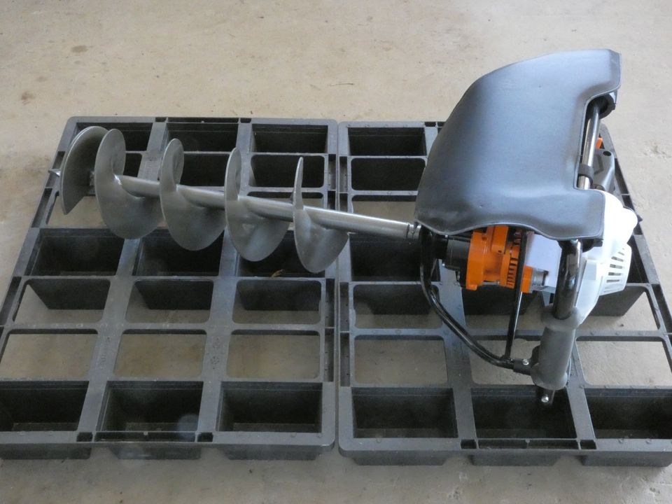 Benzin Erdbohrer Erdlochbohrer STIHL BT 131 mieten in Weilmünster – 2