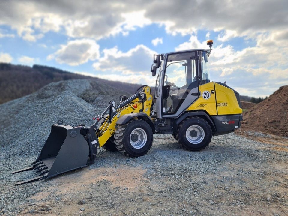 Radlader Dumper Grävenwiesbach mieten bei Weilburger Maschinenpark – 3