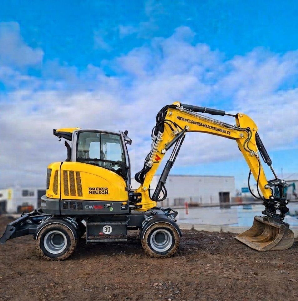 7 t Mobilbagger Radbagger Wacker EW65 1 Monat mieten in Weilmünster