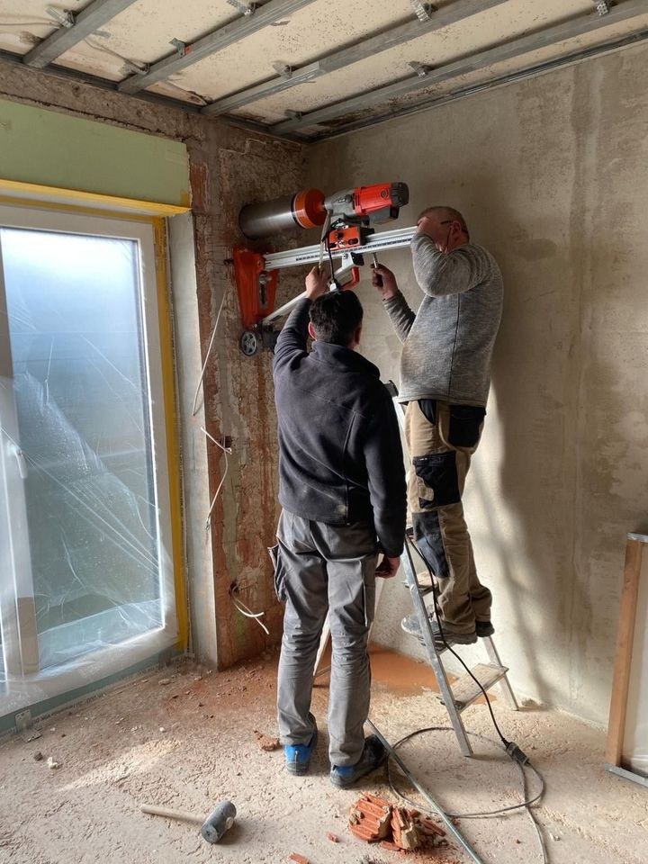 Kernbohrgerät Kernbohrer Stativ Husqvarna DMS240 mieten in Weilmünster – 2