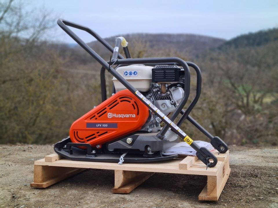 90 kg Rüttelplatte Vibrationsplatte 500 mm mieten in Weilmünster
