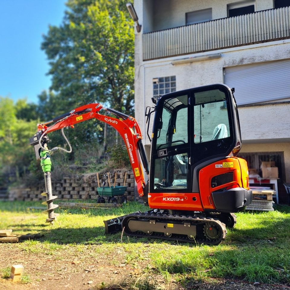 Erdbohrer Ø 200 300 400 2,0 t mieten bei Weilburger Maschinenpark