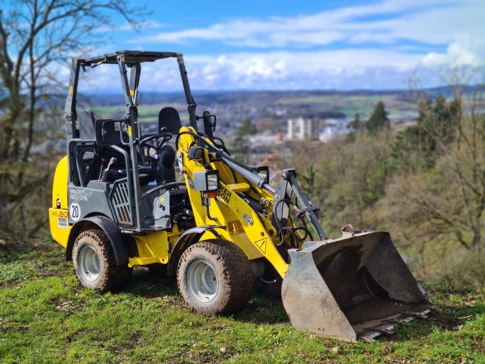 Radlader Hoflader Anlieferung mieten bei Weilburger Maschinenpark – 2