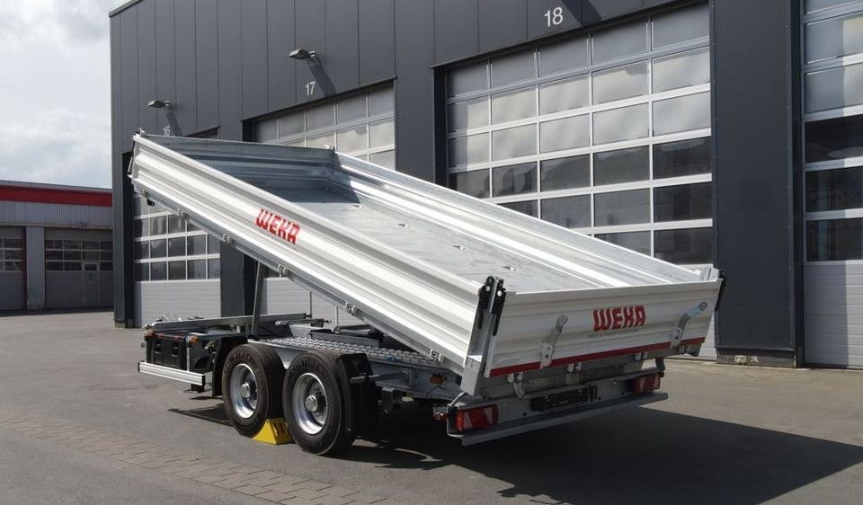 3 Seitenkipper mieten bei Weka Rental – für Erde & Schutt