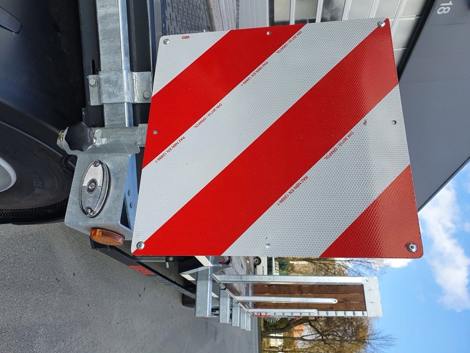 Tieflader Baustoff Anhänger mieten bei Weka Rental – 4