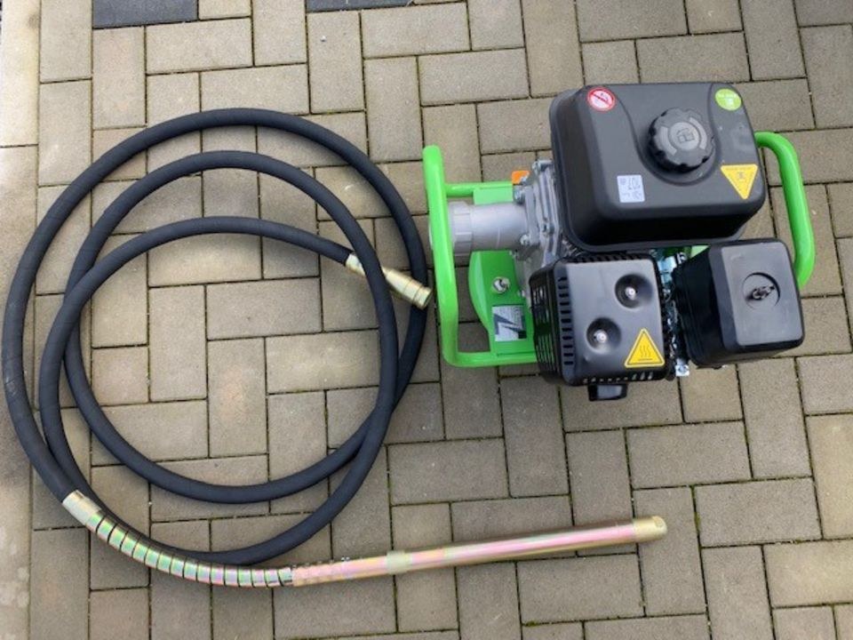 Betonverdichter Betonrüttler Rüttelflasche mieten in Unterpleichfeld