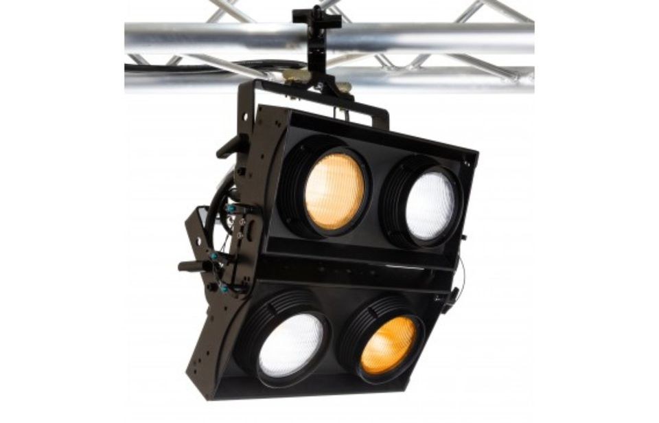 Briteq BT BLINDER2 IP LED Blinder wasserdicht N mieten – 4