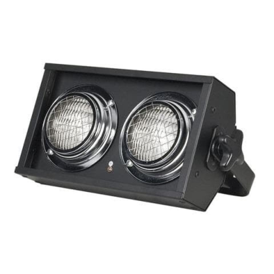 Showtec Stage Blinder 2 DMX N mieten in Brunn Kreis Regensburg