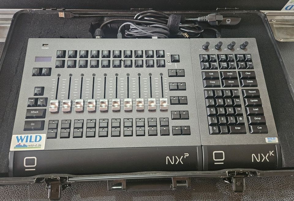 Lichtsteuerpult Obsidian NXP Wing NXK N mieten